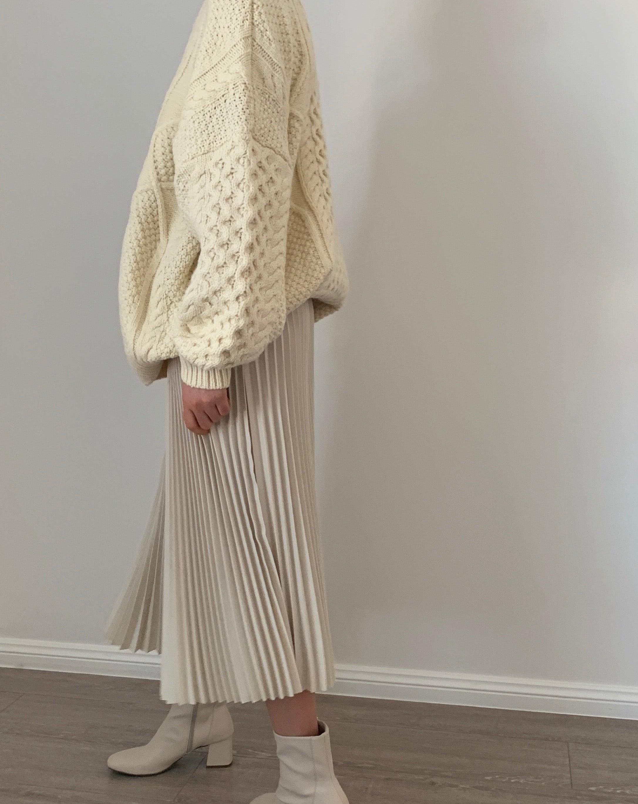 Alisa Pleated Skirt