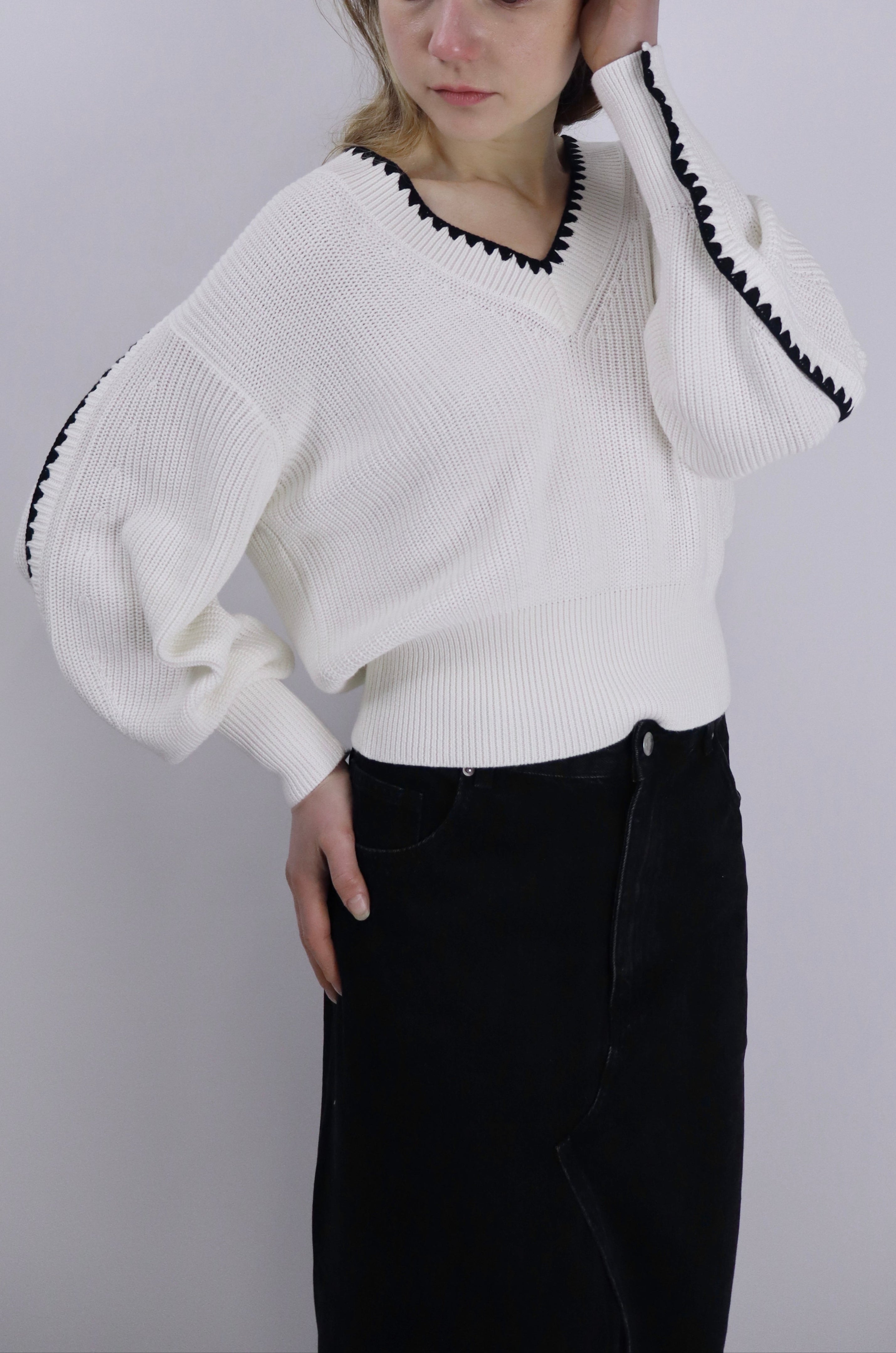 Contrast Trim Linen-Cotton Knit Sweater