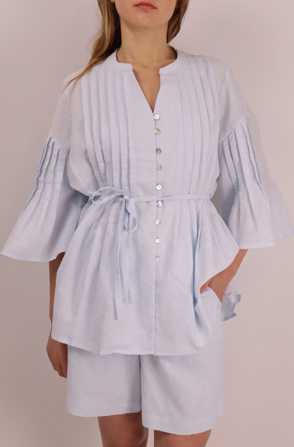 Capri Linen-Cotton Belted Shorts|Baby Blue