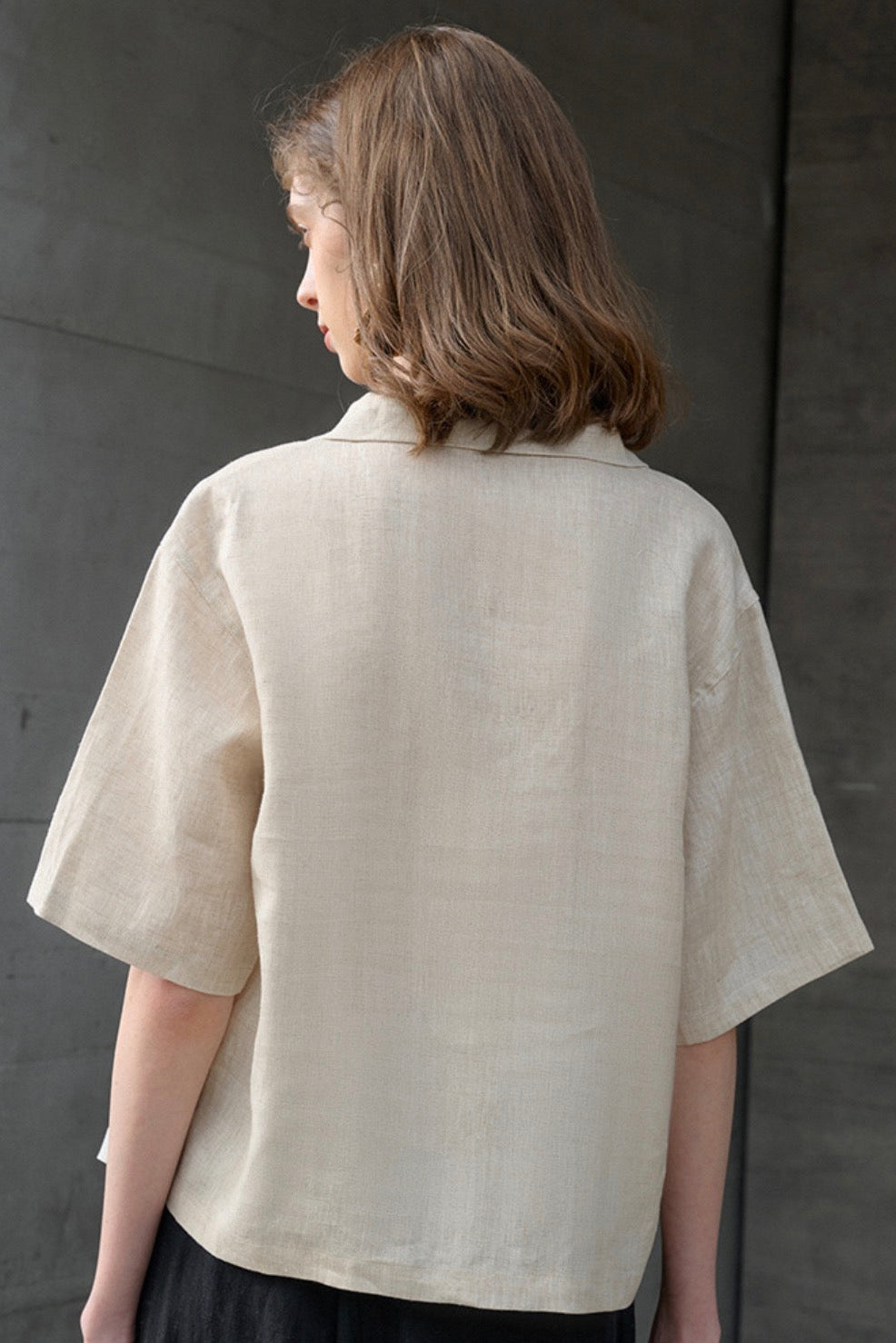 Relaxed Linen V-Neck Top-Sand