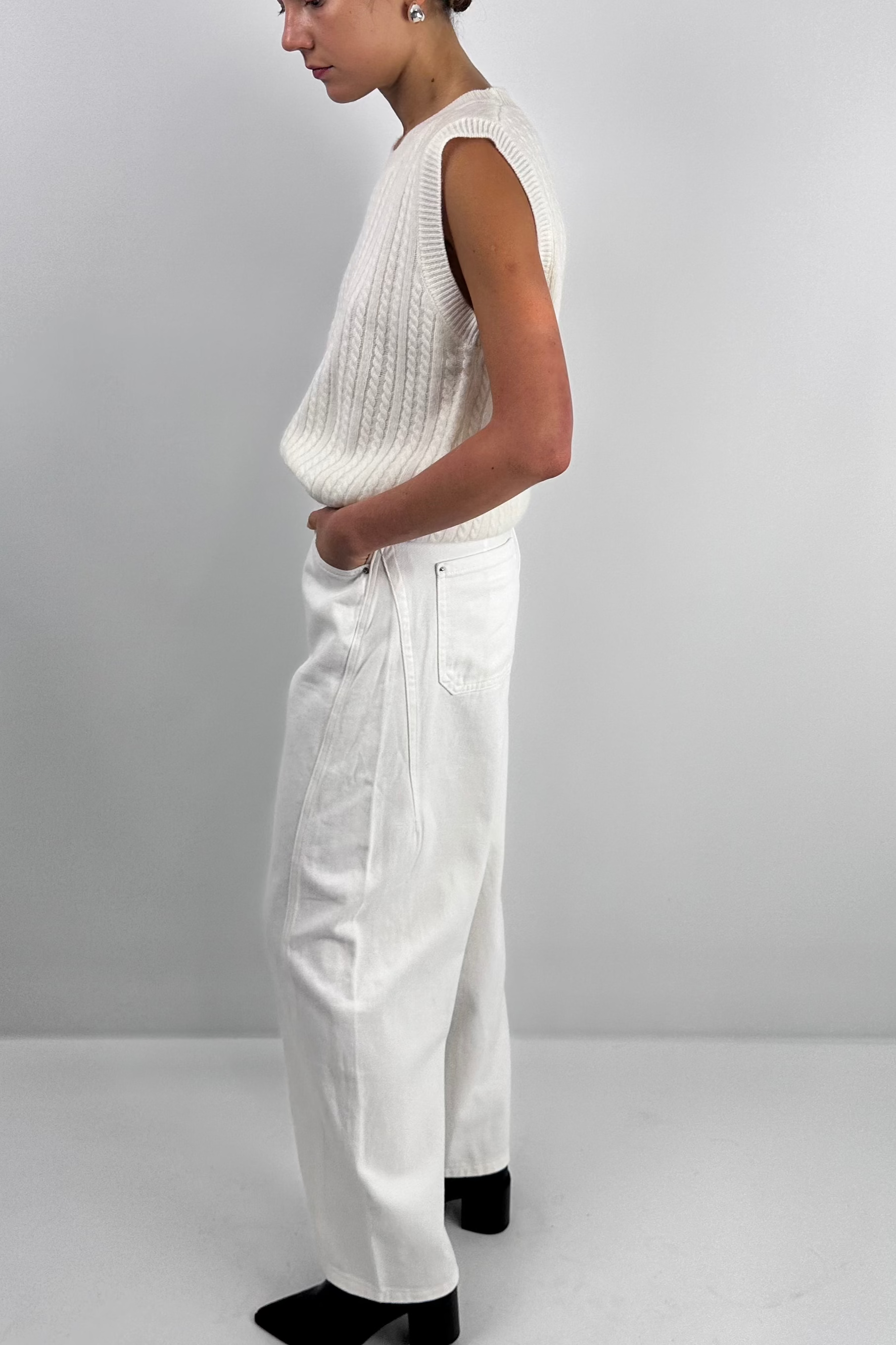 Barrel-leg Jeans|White
