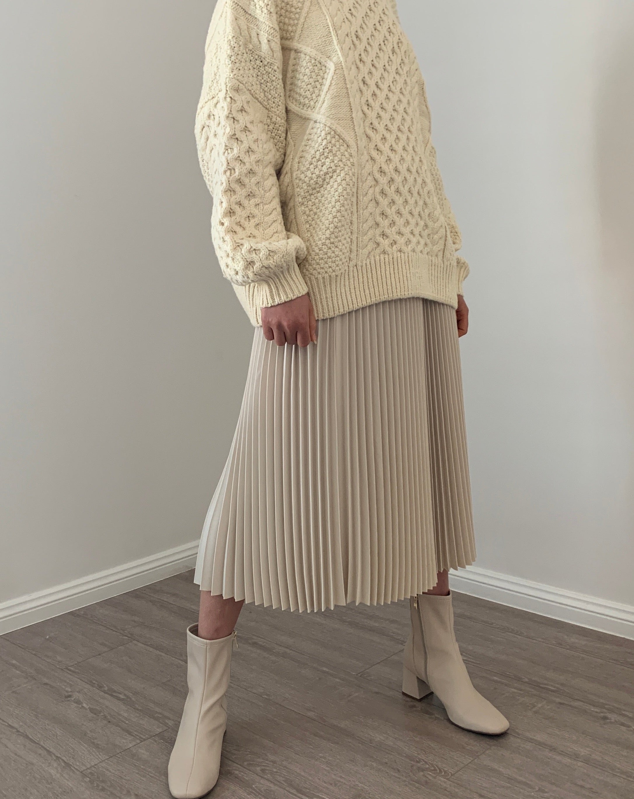 Alisa Pleated Skirt